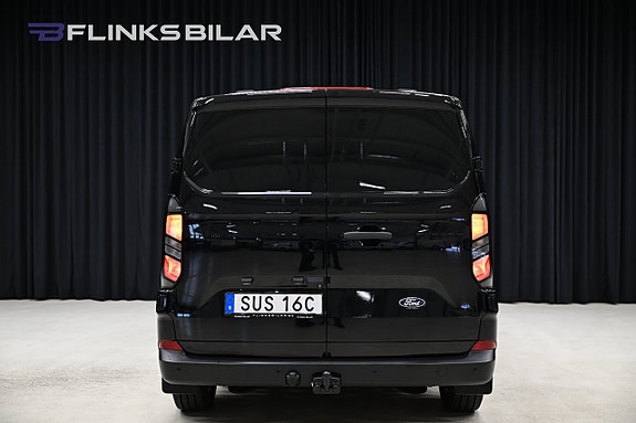 Ford Transit Custom 12 of 30
