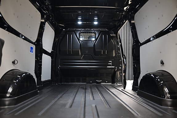 Ford Transit Custom 9 of 30