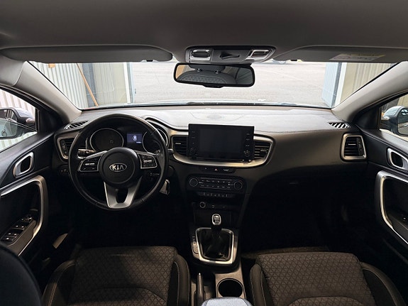 Kia Ceed 7 of 10