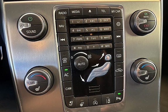 Volvo V60 16 of 24