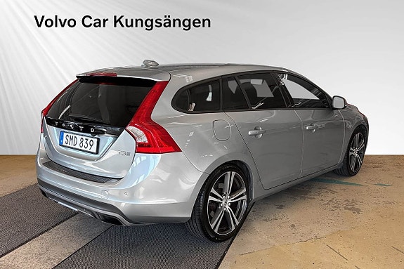 Volvo V60 5 of 24