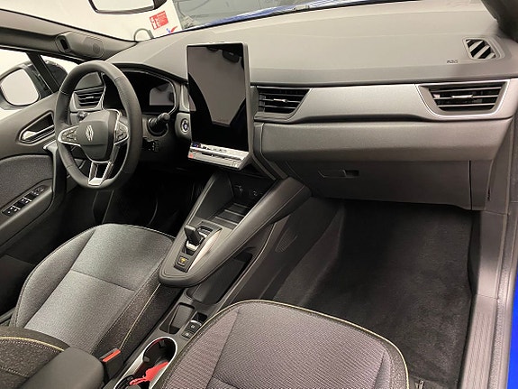 Renault Captur 2 of 13