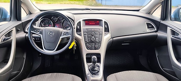 Opel Astra 5 of 5