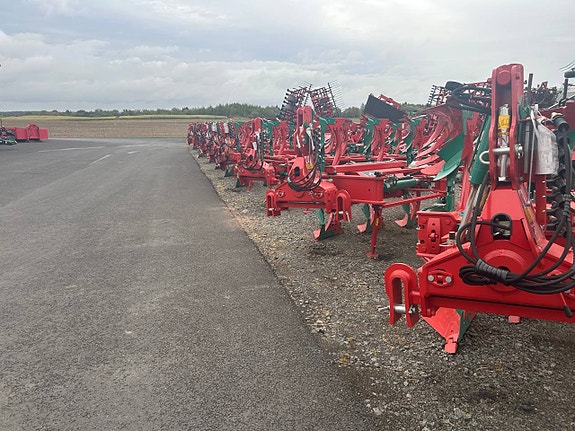 Kverneland nya plogar i lager 2 of 3