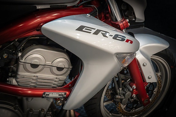 Kawasaki Er-6N 13 of 20