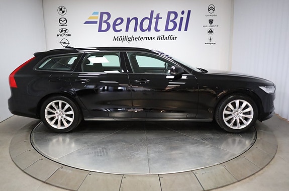Volvo V90 14 of 25