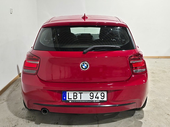 BMW 118d 6 of 14