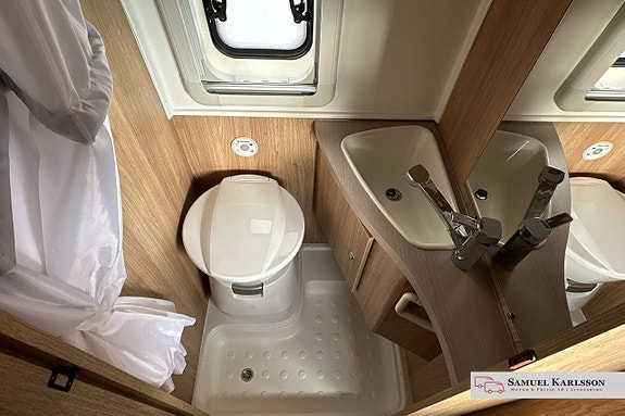 Knaus 630 Boxstar | Långbäddar | Truma | 150 HK | 16 of 17