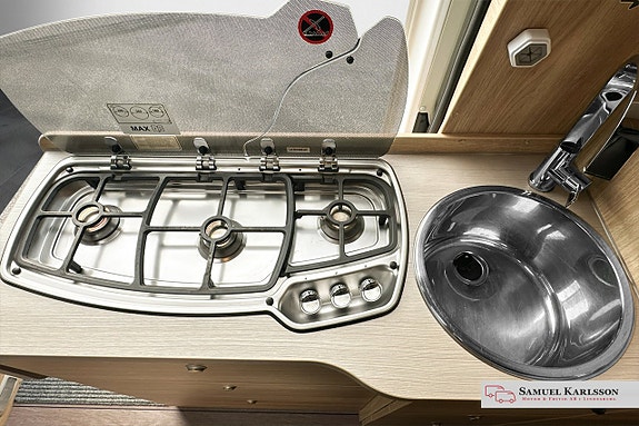 Knaus 630 Boxstar | Långbäddar | Truma | 150 HK | 11 of 17