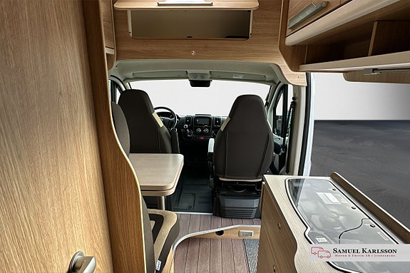 Knaus 630 Boxstar | Långbäddar | Truma | 150 HK | 13 of 17
