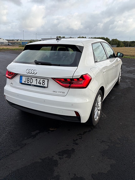 Audi A1 4 of 6