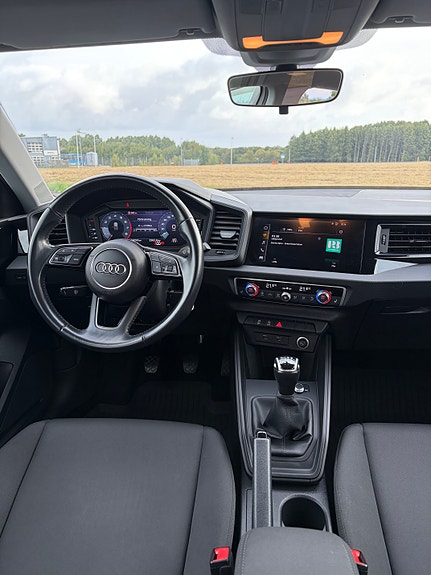 Audi A1 3 of 6