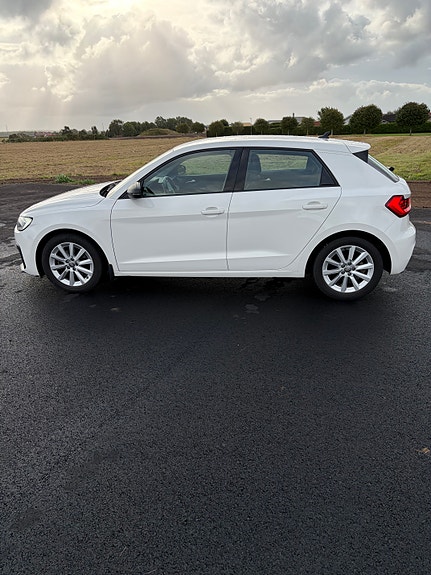 Audi A1 2 of 6