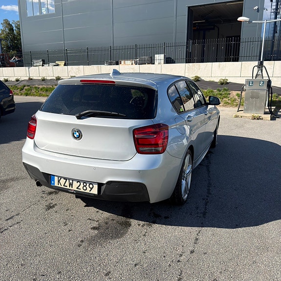 BMW 118d 3 of 7