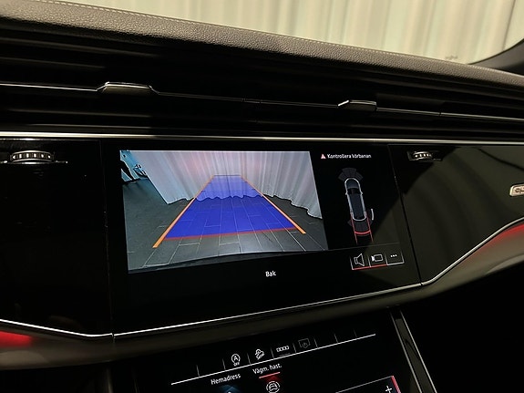 Audi Q8 15 of 19