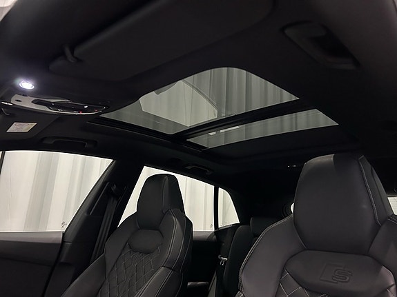 Audi Q8 8 of 19