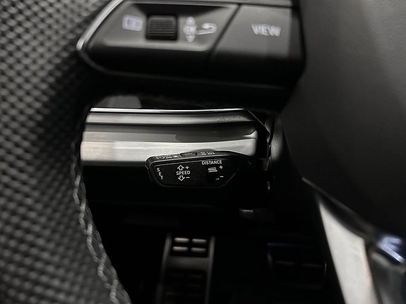 Audi Q8 13 of 19