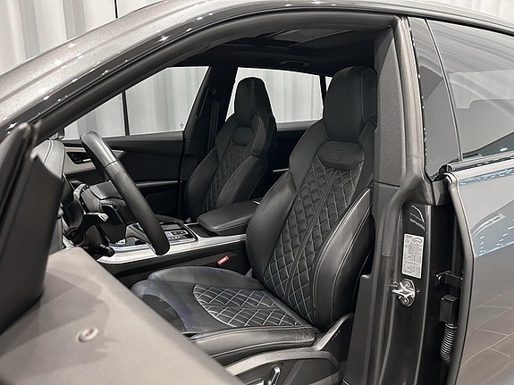 Audi Q8 6 of 19