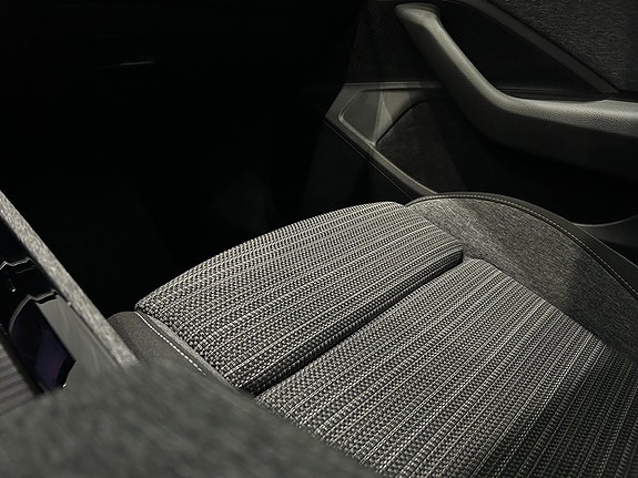 Skoda Superb 16 of 16