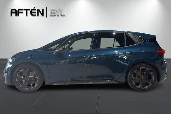 Cupra Born 7 of 28