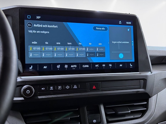 Volkswagen e-Transporter 14 of 15