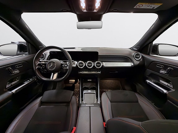 Mercedes-Benz EQB300 11 of 22