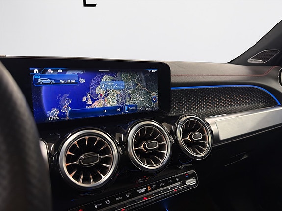 Mercedes-Benz EQB300 19 of 22