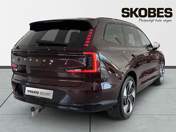 Volvo EX90 7 of 30