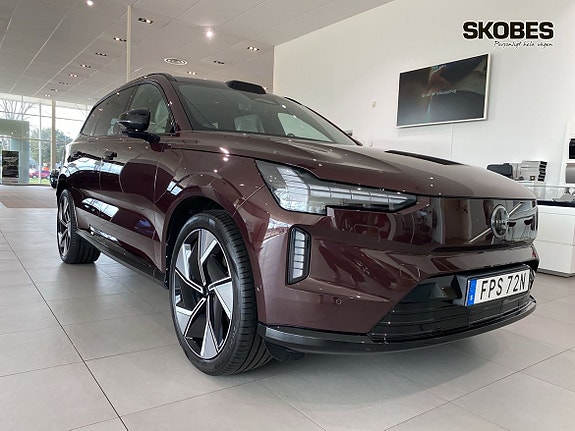 Volvo EX90 27 of 30