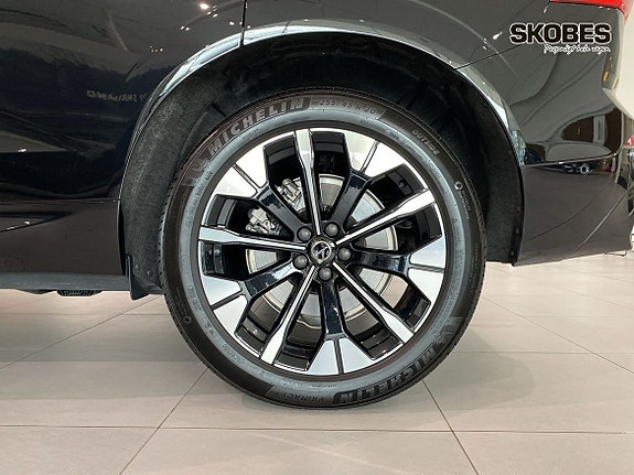 Volvo XC60 18 of 30