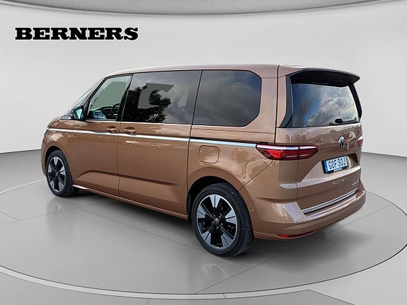 Volkswagen Multivan 3 of 17