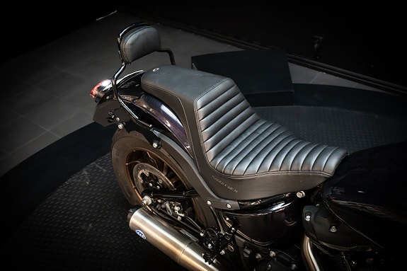 Harley-Davidson Softail Low Rider S (FXLRS) 14 of 23