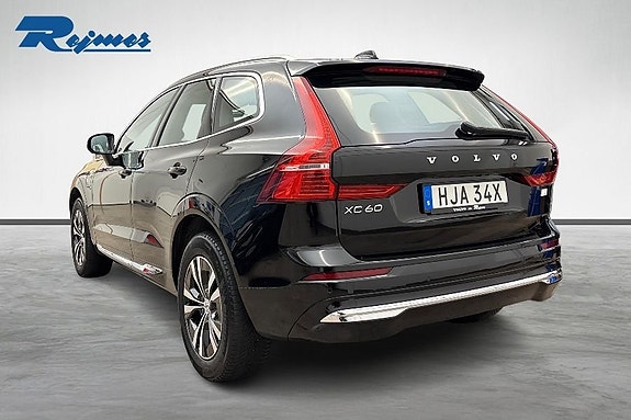 Volvo XC60 3 of 22