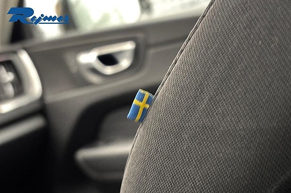 Volvo XC60 18 of 22
