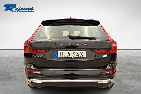 Volvo XC60 5 of 22