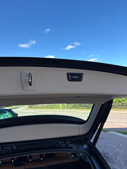 BMW 320d 12 of 13