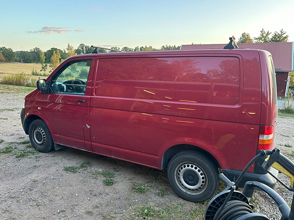 Volkswagen Transporter 2 of 6