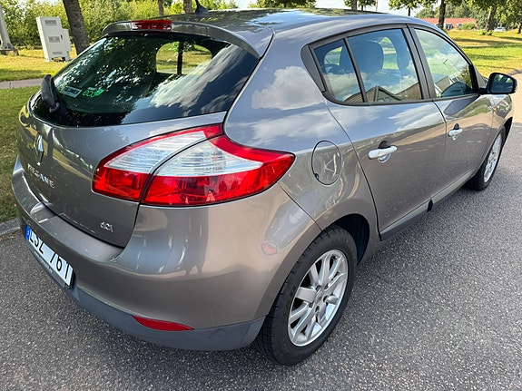 Renault Megane III 4 of 4