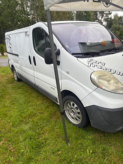 Nissan Primastar 2 of 5