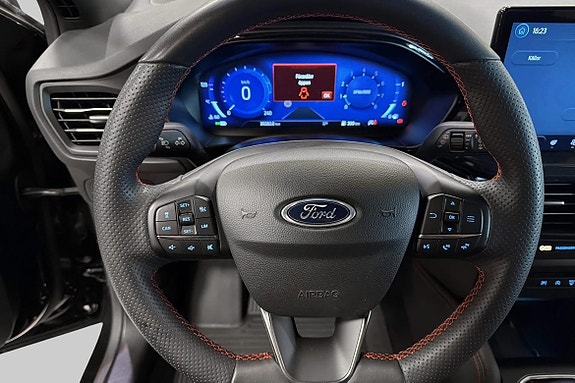Ford Focus 9 of 18