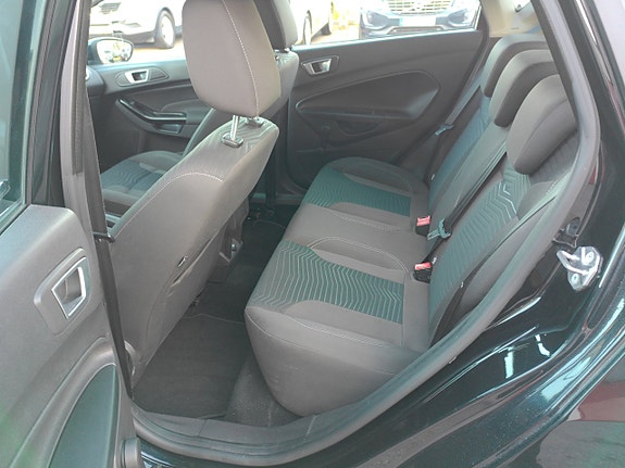 Ford Fiesta 6 of 15