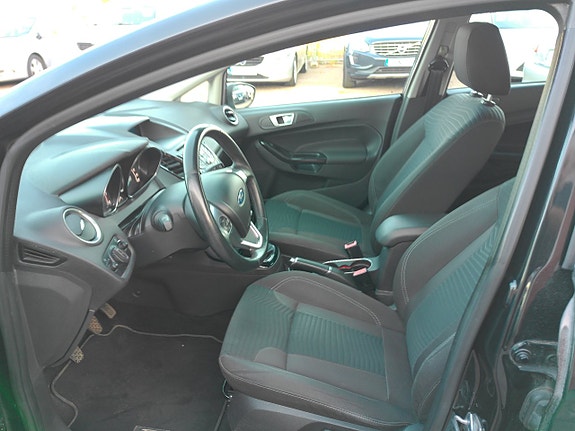Ford Fiesta 5 of 15