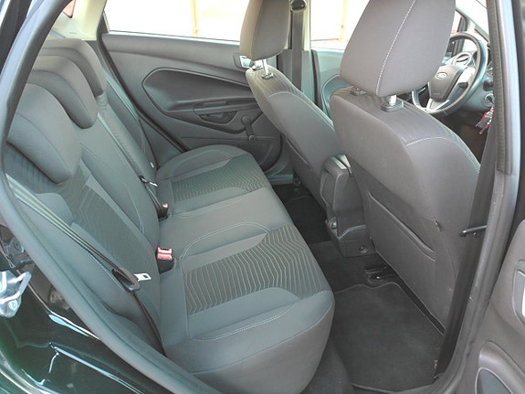 Ford Fiesta 11 of 15