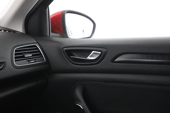Renault Megane 30 of 30