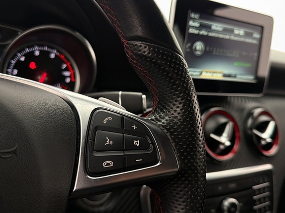 Mercedes-Benz A250 18 of 29