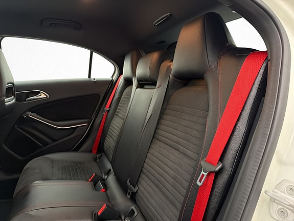 Mercedes-Benz A250 15 of 29