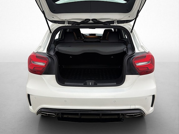 Mercedes-Benz A250 25 of 29