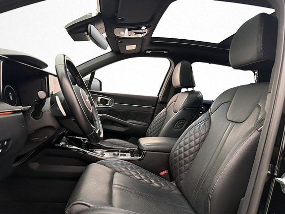 Kia Sorento 15 of 30