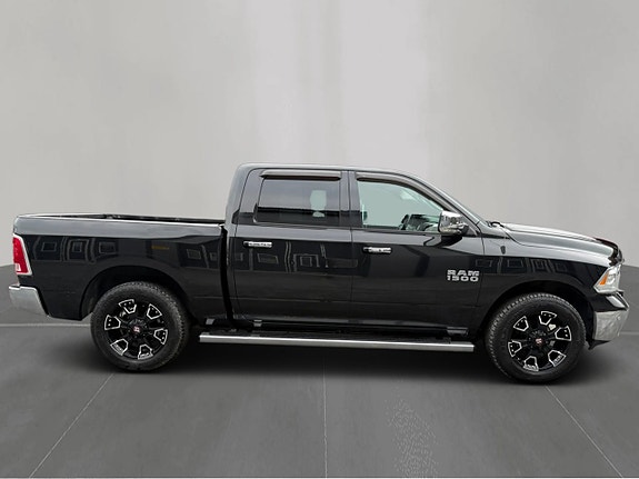Dodge RAM 1500 4 of 15