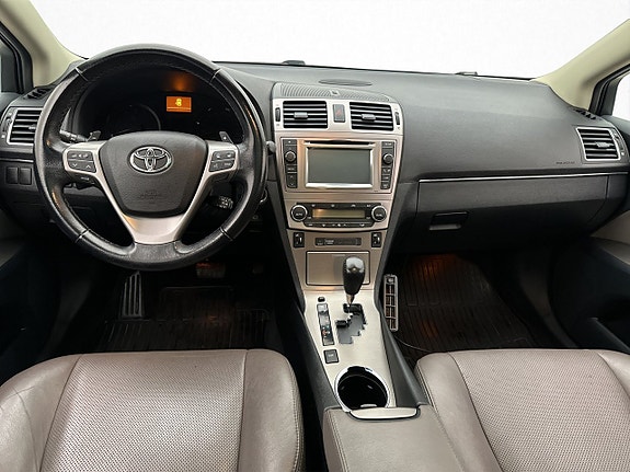 Toyota Avensis 18 of 30